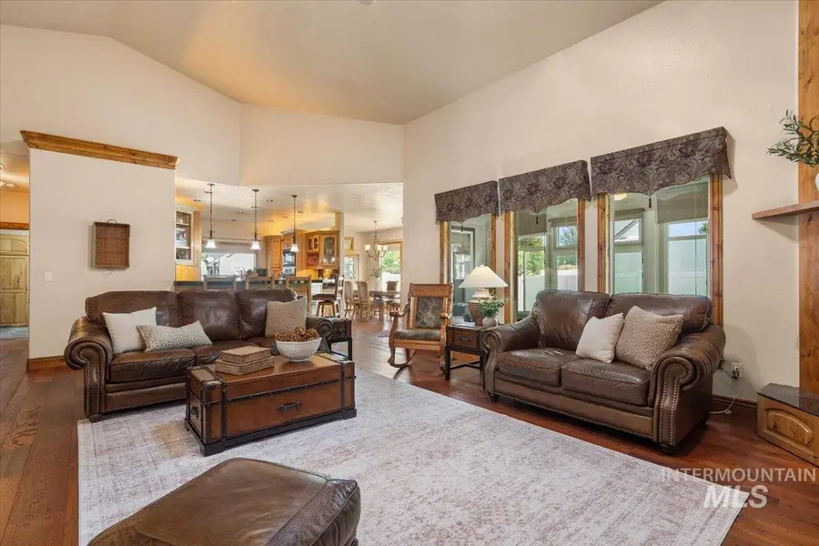 238 E Burney Glen Dr, Meridian, ID 83646 - #3
