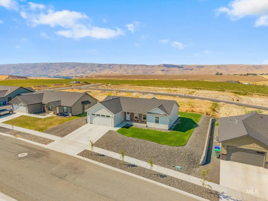 1729 Golden Hills Dr, Lewiston, ID 83501 - #3