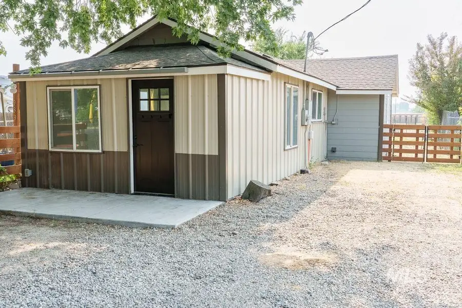 933 S Mill Road, Emmett, ID 83617 - #3