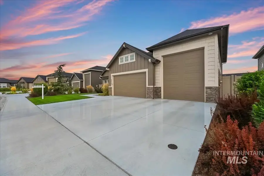 8809 E Daffodil St, Nampa, ID 83687 - #3