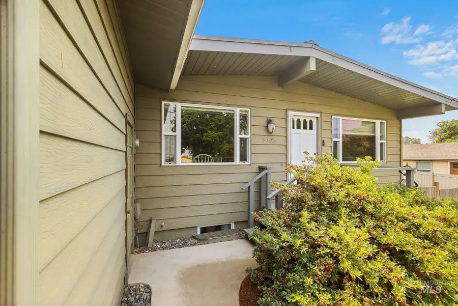 1734 Burrell Ave, Lewiston, ID 83501 - #3