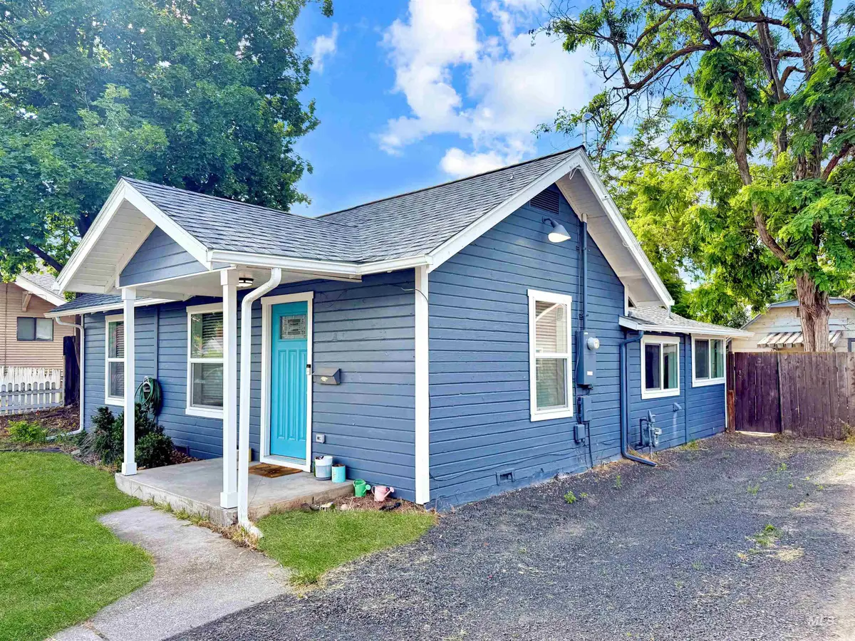1009 Elm St, Clarkston, WA 99403 - #1
