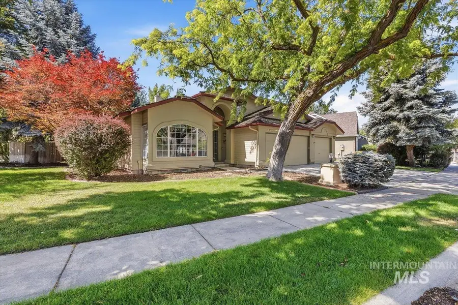 8001 W Innsbrook Ct, Boise, ID 83704 - #2