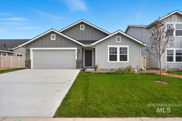 7597 E Dixon St, Nampa, ID 83686