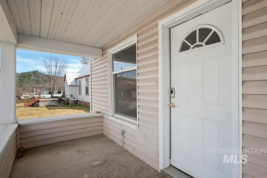 515 W College Ave, Saint Maries, ID 83861 - #3