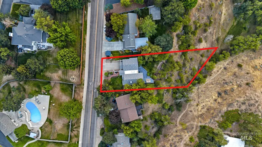 1750 E Shaw Mountain Rd, Boise, ID 83712 - #3