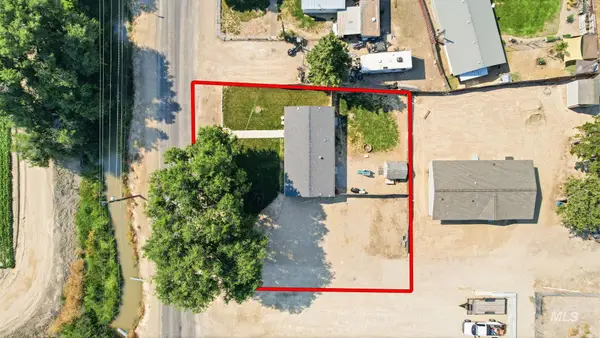 689 Notus Rd, Notus, ID 83656