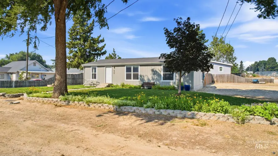 689 Notus Rd, Notus, ID 83656 - #2