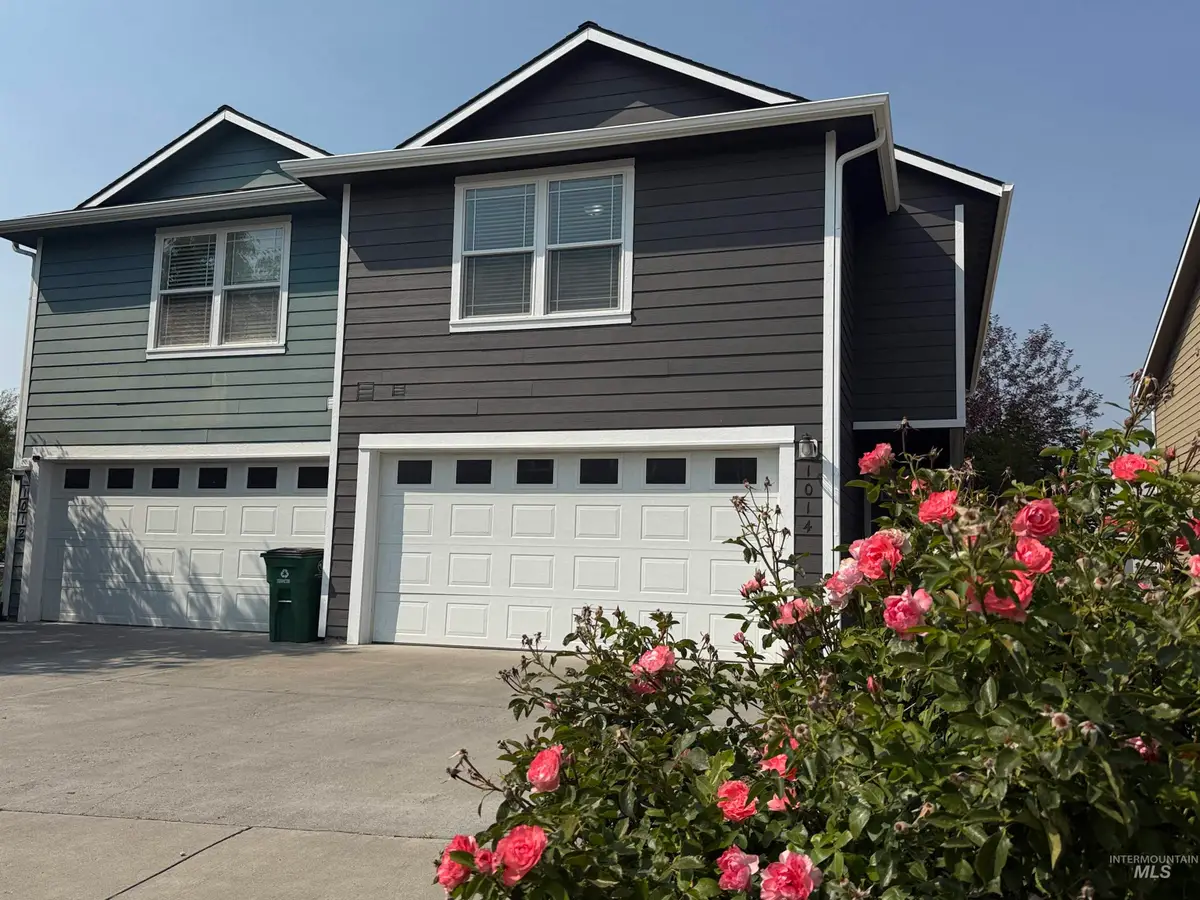 1014 Alturas, Moscow, ID 83843 - #1