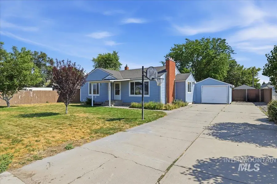 803 Falls Avenue West, Twin Falls, ID 83301 - #2