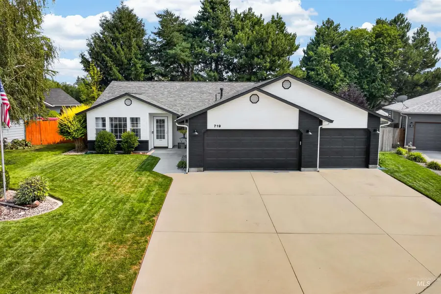 719 W Roberts Avenue, Nampa, ID 83651 - #3