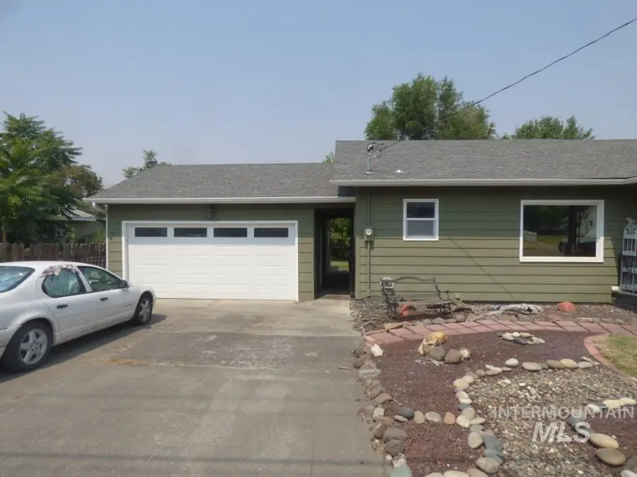 1256 Elm Street, Clarkston, WA 99403 - #2