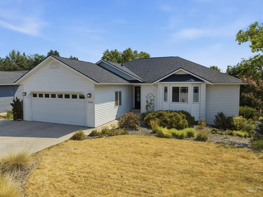 934 Shoshone St, Moscow, ID 83843 - #2