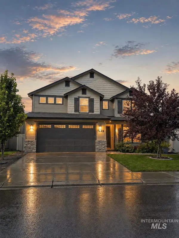 7645 E Iroquois Street, Nampa, ID 83687