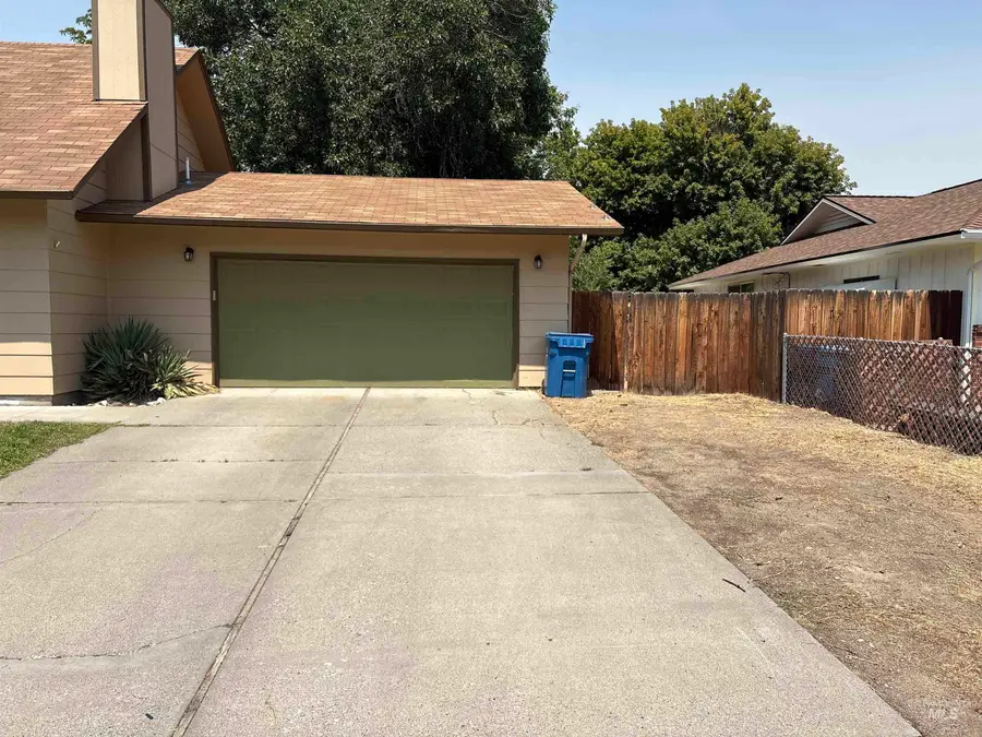 1200 E 9th N, Mountain Home, ID 83647 - #2