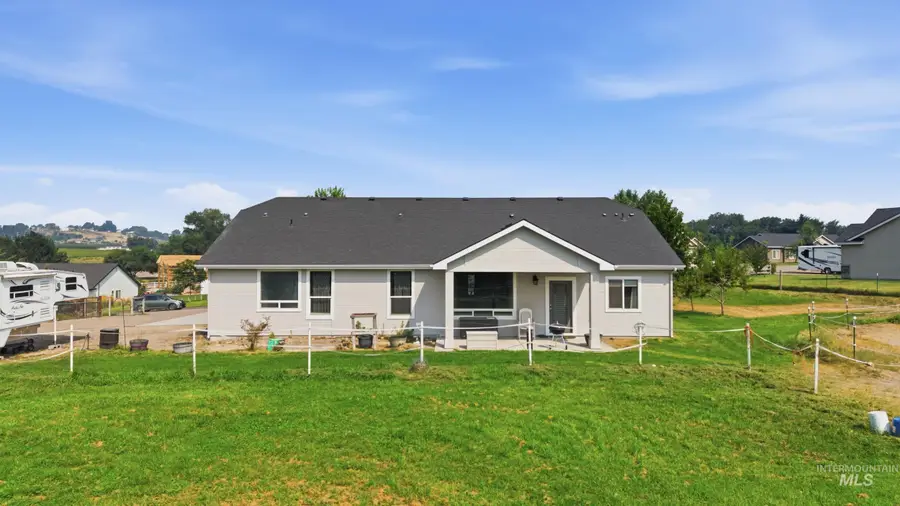 19941 Wilson Ln, Wilder, ID 83676 - #3