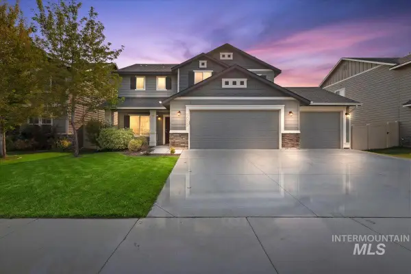 5062 N Maplestone Ave, Meridian, ID 83646