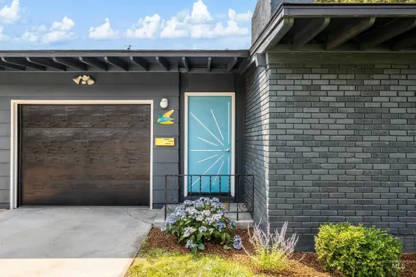6933 W Brentwood Dr, Boise, ID 83709