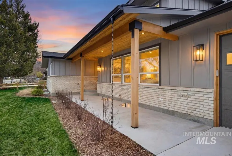 5231 N Sorrento Dr, Boise, ID 83704 - #2