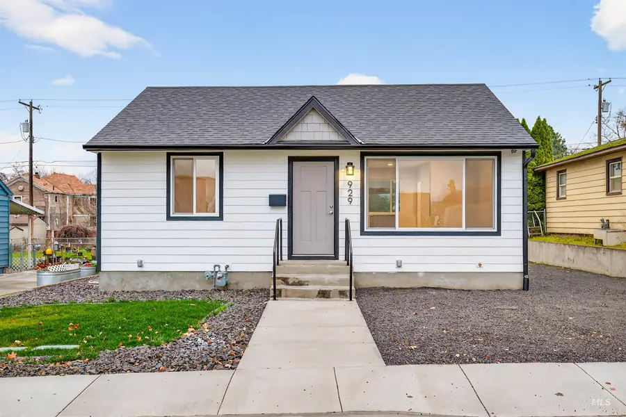 929 10th Street, Clarkston, WA 99403 - #2