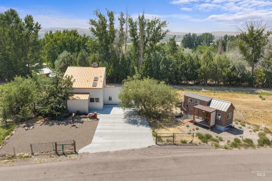 32337 Belle Ave, Bruneau, ID 83604 - #2