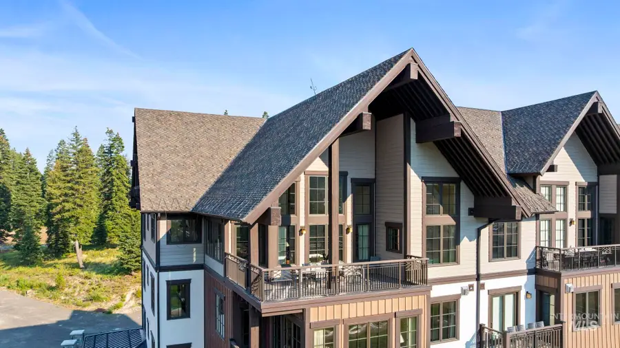 700 Village Dr. #403, Donnelly, ID 83615 - #2