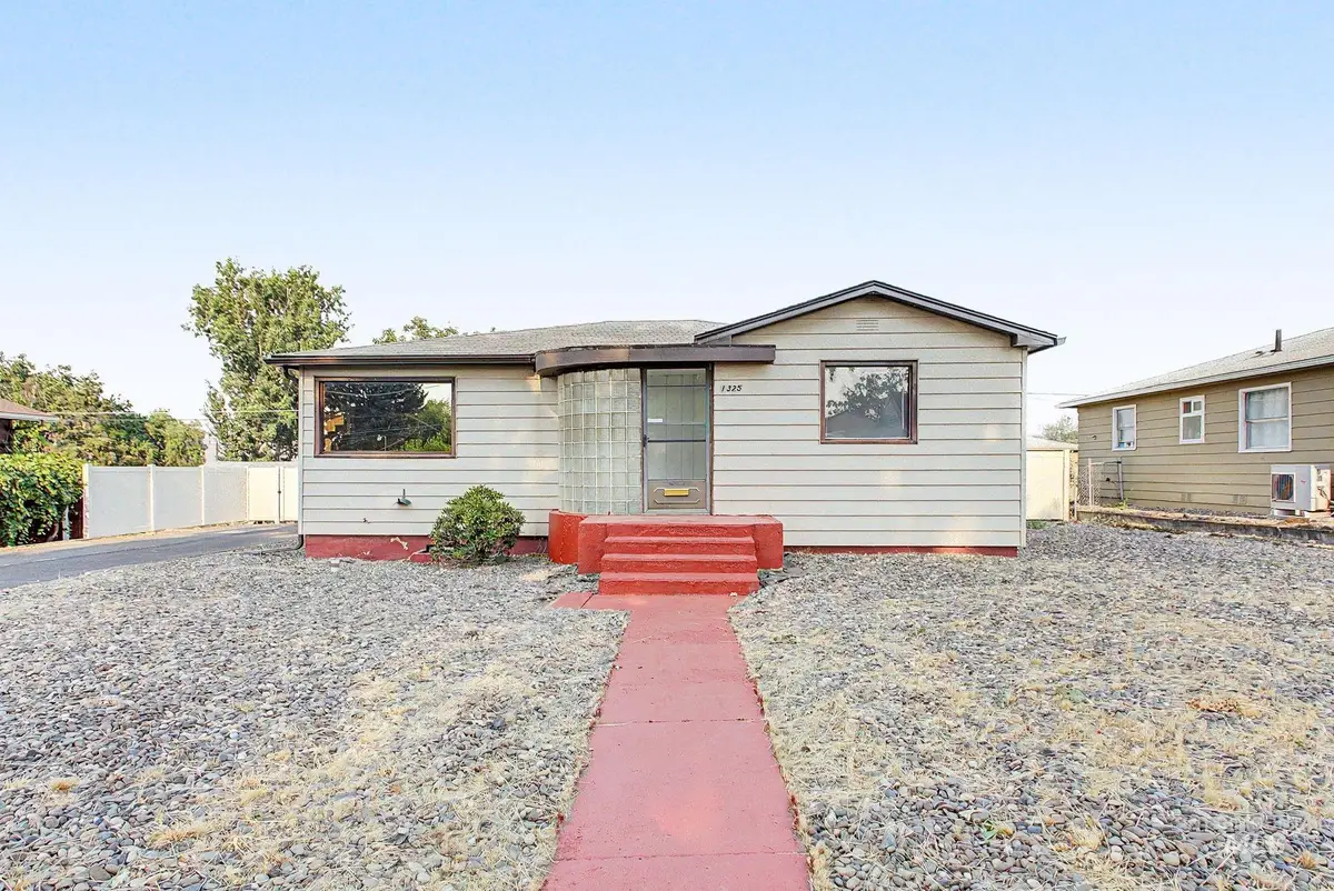 1325 7th Street, Clarkston, WA 99403 - #1