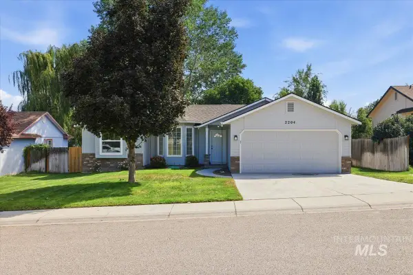 2204 S Ivy Street, Nampa, ID 83686
