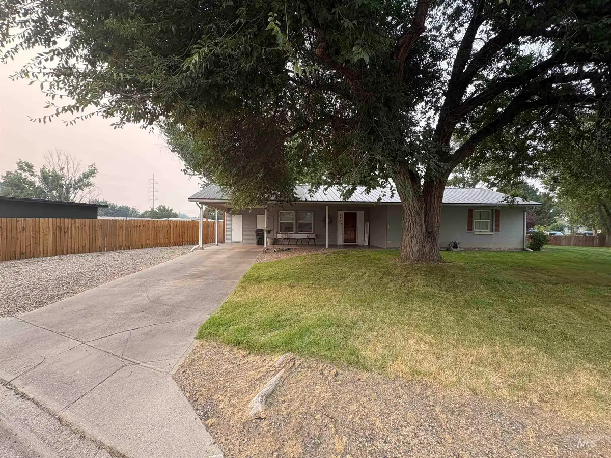 919 NW 2nd Ave, Ontario, OR 97914 - #1