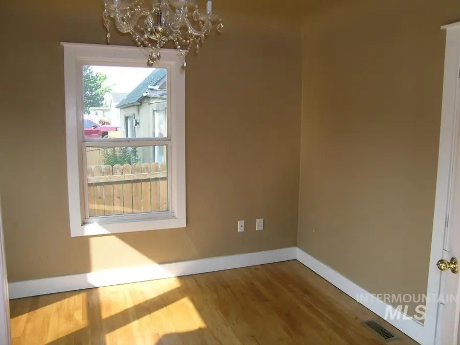 415 20th Ave N, Nampa, ID 83686 - #3