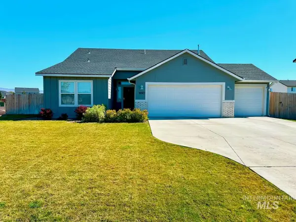 1690 SW Miner St, Mountain Home, ID 83647