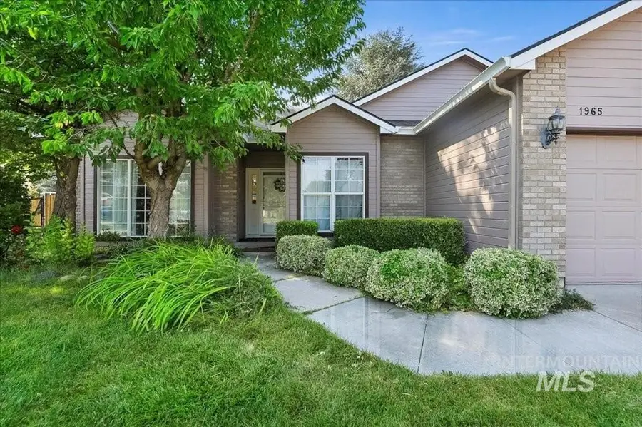 1965 E Meadow Wood St, Meridian, ID 83646 - #2