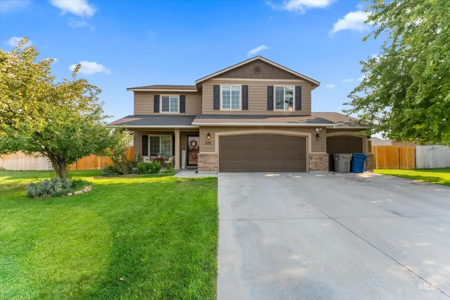 675 SW Nugget St, Mountain Home, ID 83647 - #2