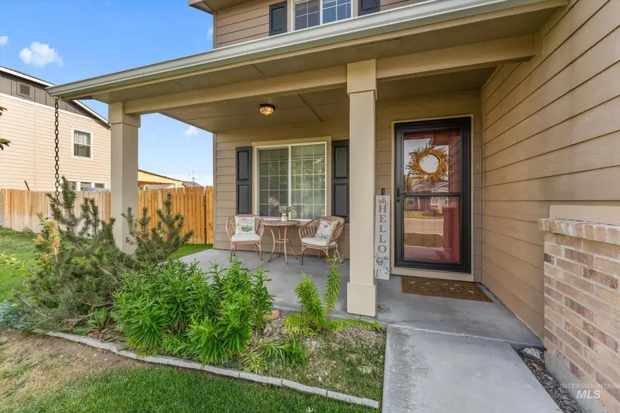 675 SW Nugget St, Mountain Home, ID 83647 - #3
