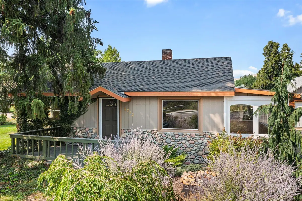 5712 W Castle Drive, Boise City, ID 83638 - #1