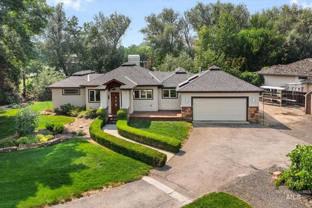 5810 W Castle Drive, Boise, ID 83703 - #1