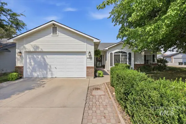 2560 W Leonard St, Meridian, ID 83642