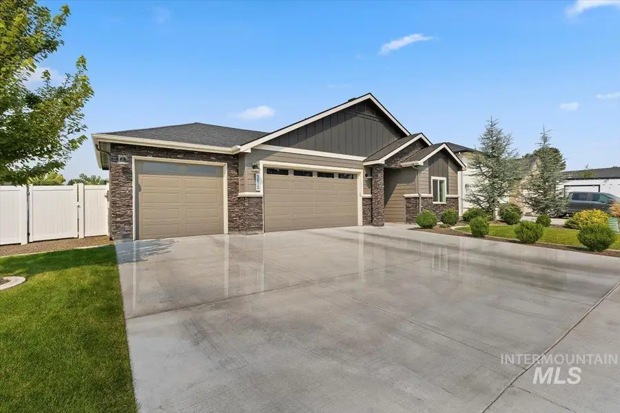 3812 Bozeman, Caldwell, ID 83605 - #2