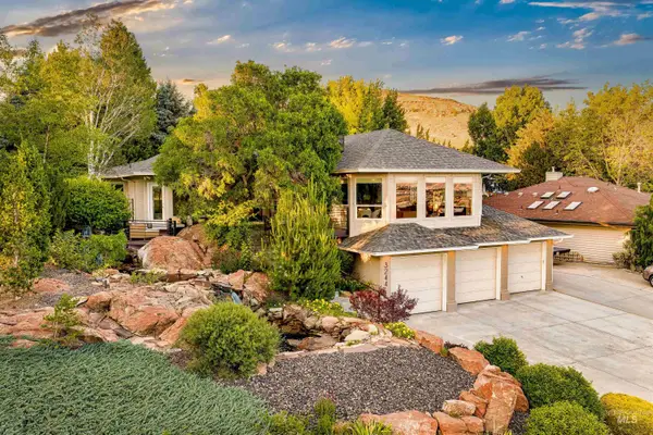 3244 E Boulder Heights Drive, Boise, ID 83712