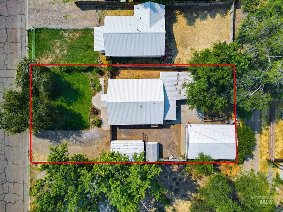 729 NW 2nd St, Ontario, OR 97914 - #3