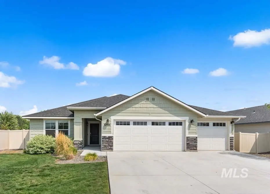 5796 N Oakstone Ave, Meridian, ID 83646 - #1