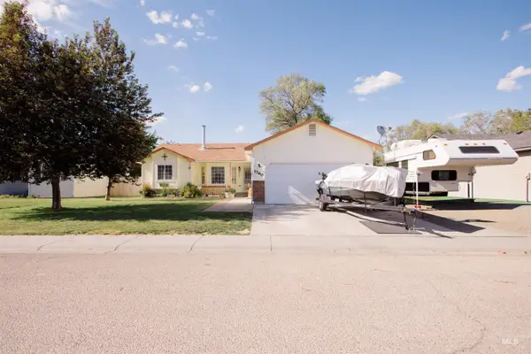 1760 Peregrine Drive, Mountain Home, ID 83647