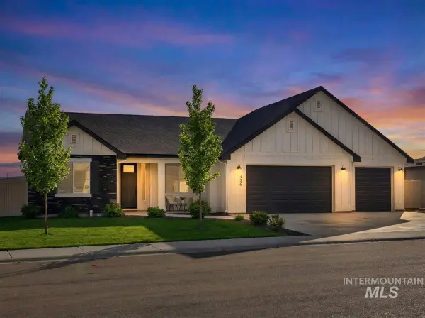 436 October Sky St, New Plymouth, ID 83617