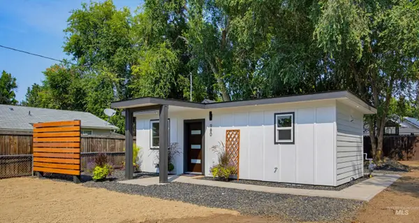 980 N Clithero Dr, Boise, ID 83703