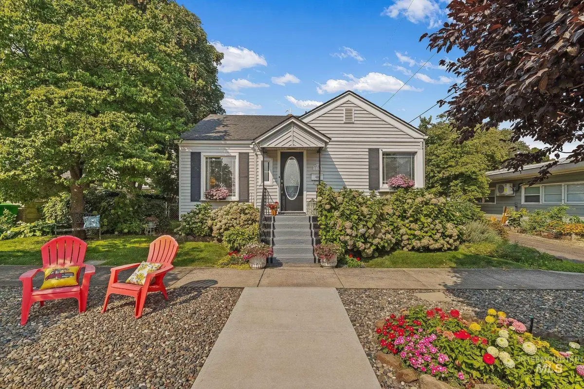 818 11th St, Lewiston, ID 83501 - #1