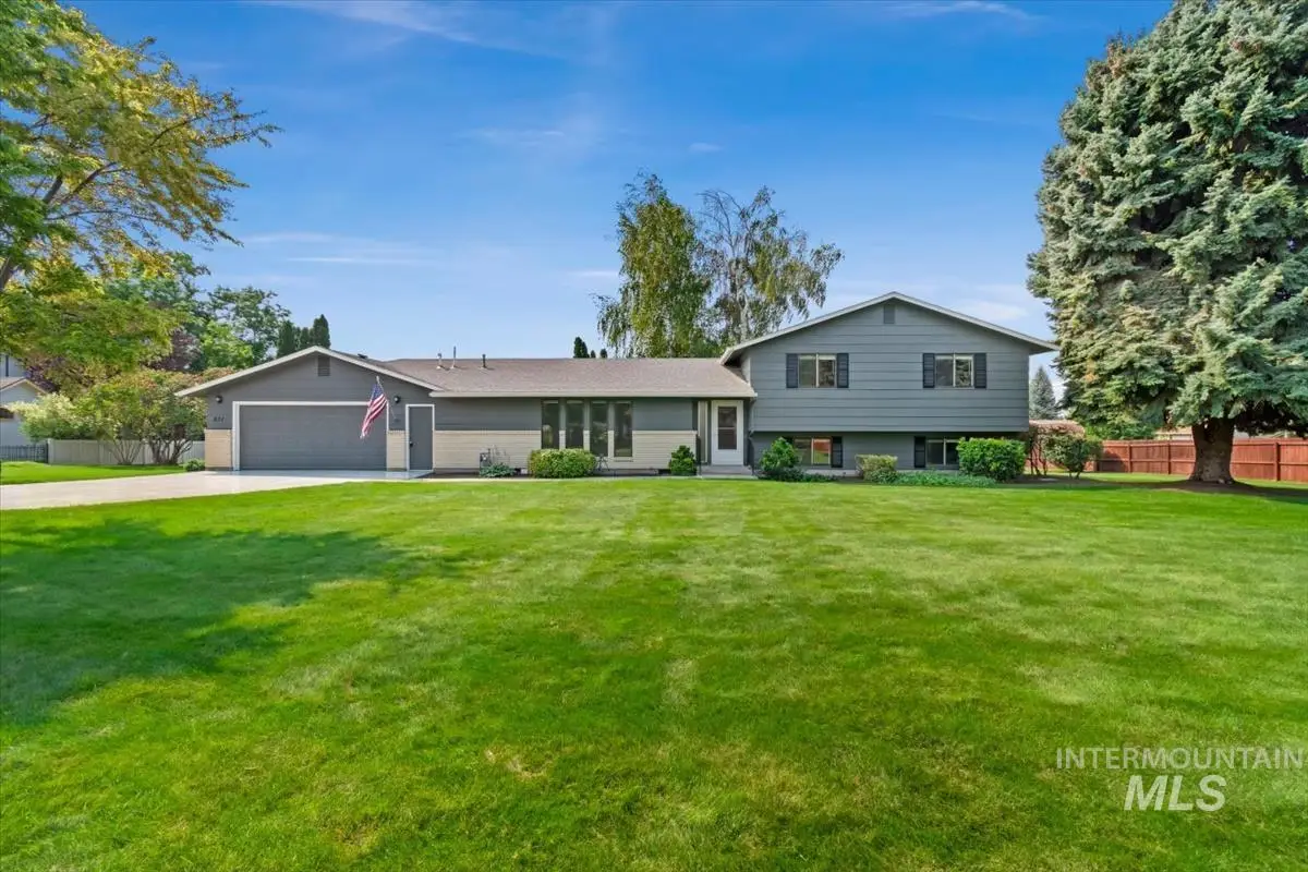 931 Sherman Way, Nampa, ID 83686 - #1