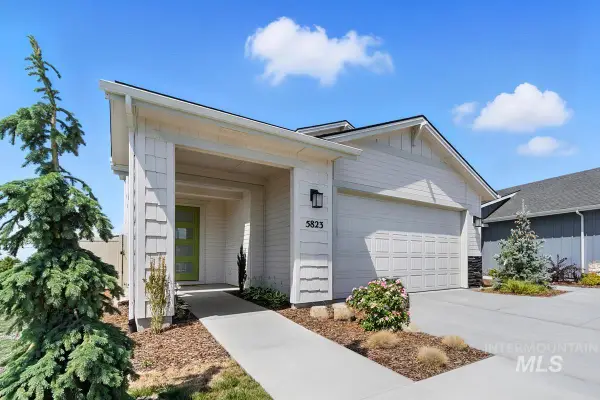 5581 W Lost Rapids St, Meridian, ID 83646