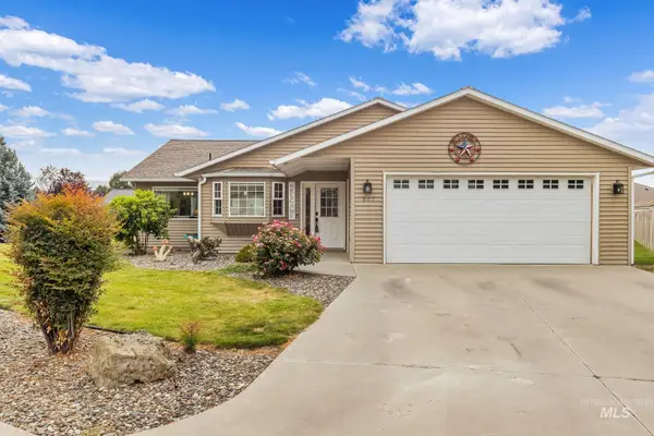 907 Magnolia St, Lewiston, ID 83501