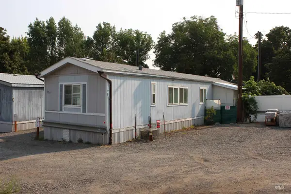 631 Preston Avenue #12 F, Lewiston, ID 83501