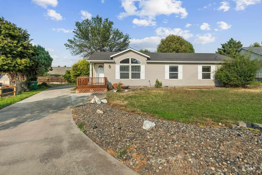 919 Hawthorne Street, Lewiston, ID 83501 - #2